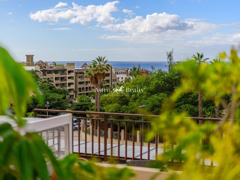 Penthouse for Sale in Playa Del Duque, Tenerife 2
