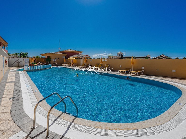 Penthouse for Sale in Playa Del Duque, Tenerife 17