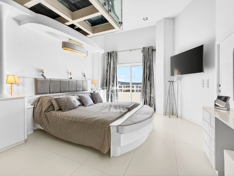 Penthouse for Sale in San Eugenio Bajo, Tenerife 18