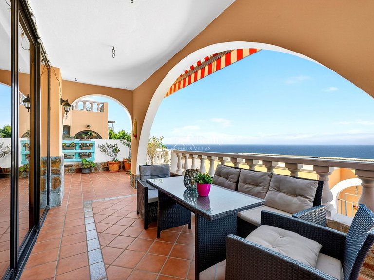Villa for Sale in San Eugenio Alto, Tenerife 3