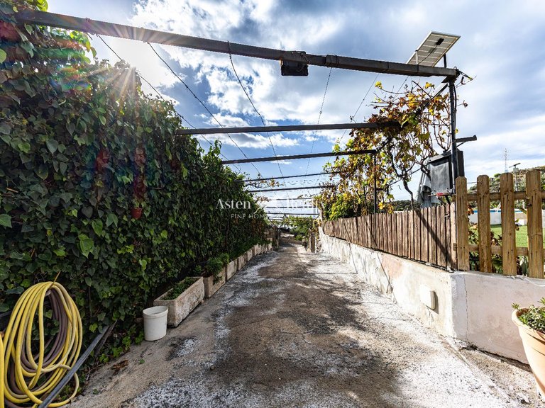 Villa for Sale in Guia De Isora, Tenerife 3