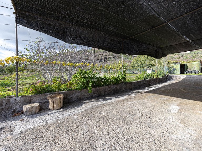 Villa for Sale in Guia De Isora, Tenerife 24