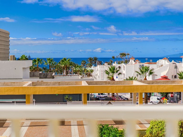 Apartment for Sale in Playa De Las Américas, Tenerife 2