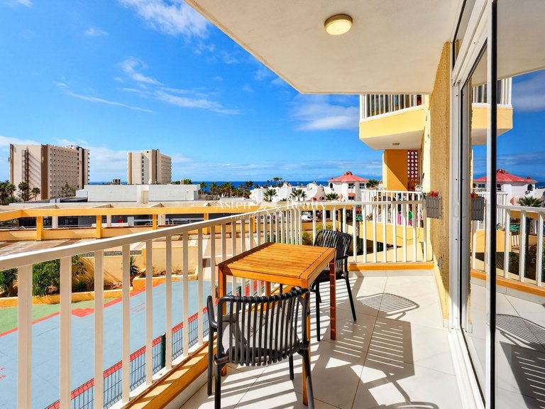 Apartment for Sale in Playa De Las Américas, Tenerife 5