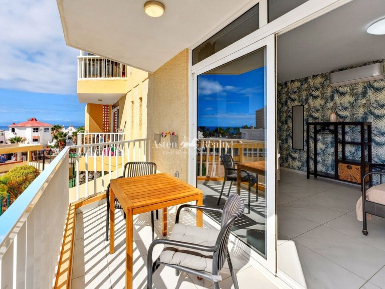 Apartment for Sale in Playa De Las Américas, Tenerife 7