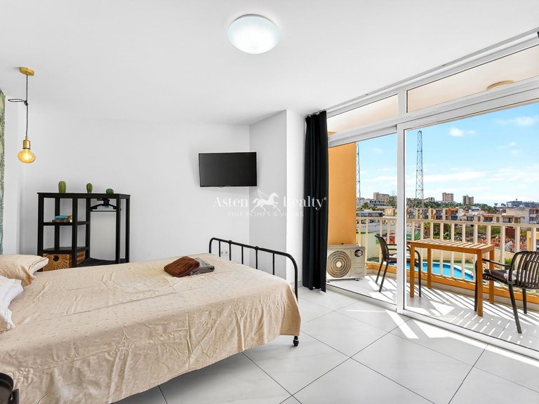 Apartment for Sale in Playa De Las Américas, Tenerife 9