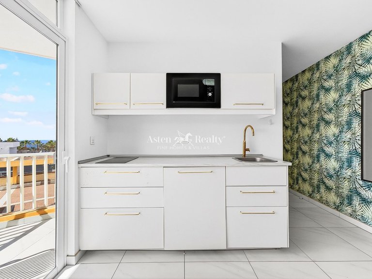 Apartment for Sale in Playa De Las Américas, Tenerife 11