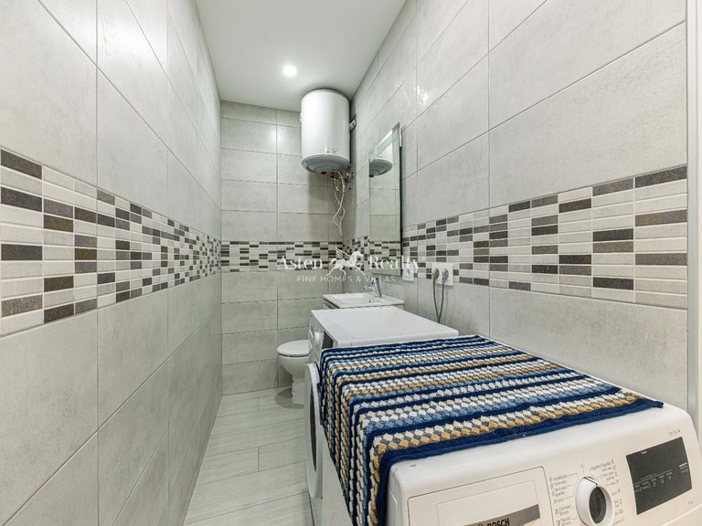 Apartment for Sale in Playa De Los Cristianos, Tenerife 22