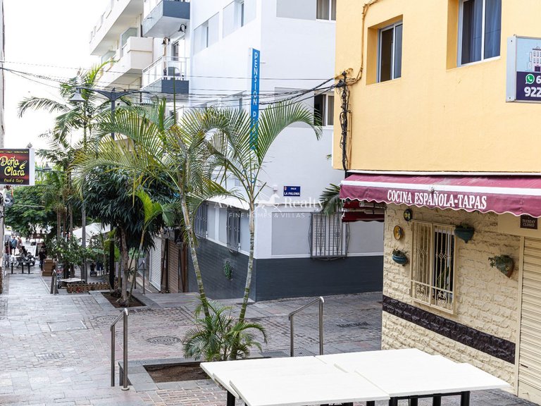 Apartment for Sale in Playa De Los Cristianos, Tenerife 30