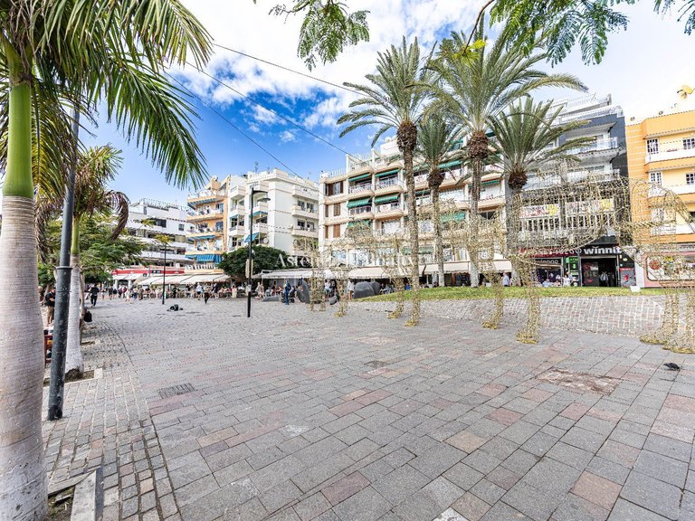 Apartment for Sale in Playa De Los Cristianos, Tenerife 27