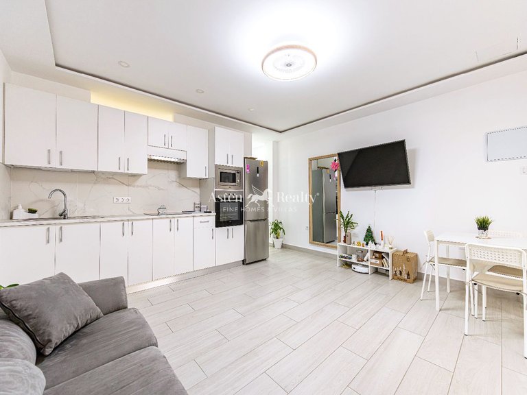 Apartment for Sale in Playa De Los Cristianos, Tenerife 13