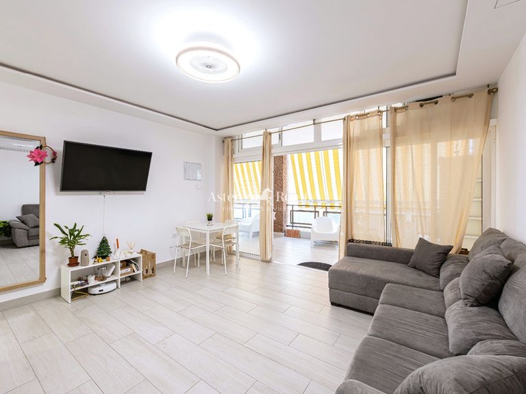 Apartment for Sale in Playa De Los Cristianos, Tenerife 14