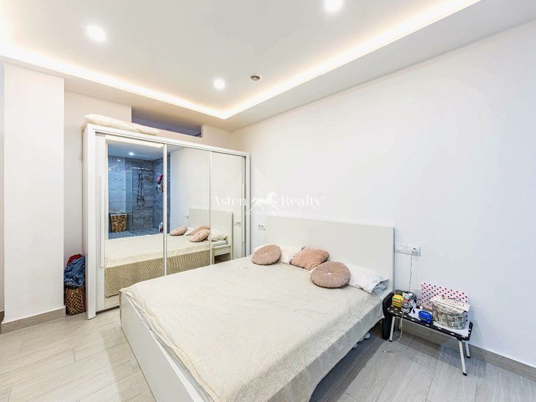 Apartment for Sale in Playa De Los Cristianos, Tenerife 19