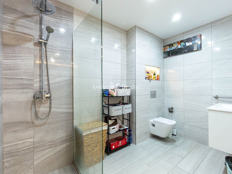 Apartment for Sale in Playa De Los Cristianos, Tenerife 26