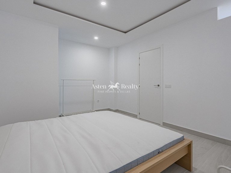 Apartment for Sale in Playa De Los Cristianos, Tenerife 18