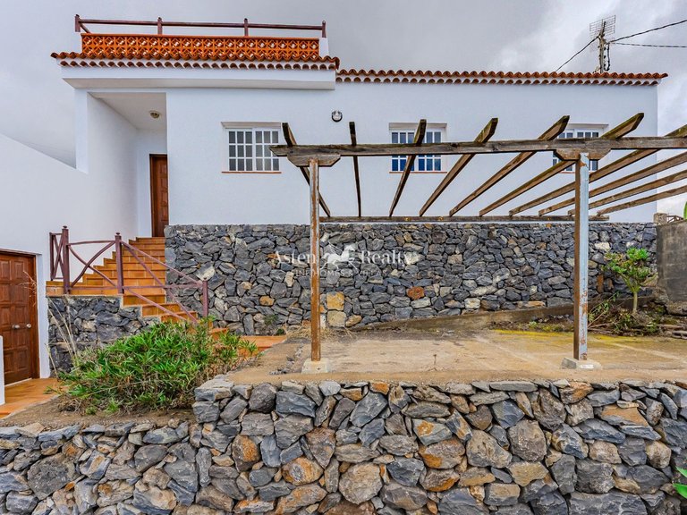 Villa for Sale in Vera De Erques, Tenerife 5