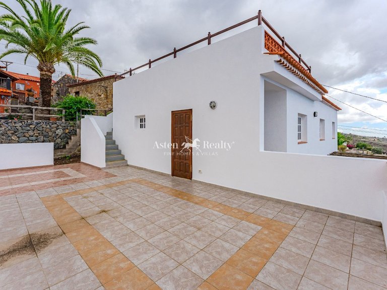 Villa for Sale in Vera De Erques, Tenerife 8