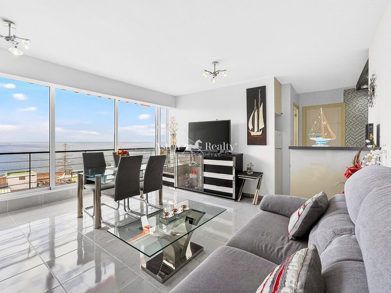 Apartment for Sale in Playa De Los Cristianos, Tenerife 2