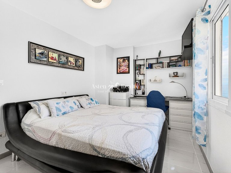 Apartment for Sale in Playa De Los Cristianos, Tenerife 13