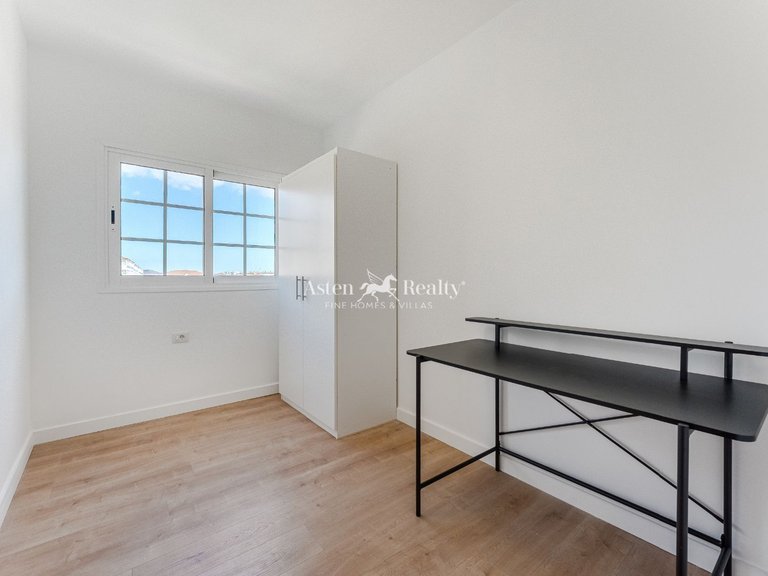 Penthouse for Sale in Palm-mar, Tenerife 7