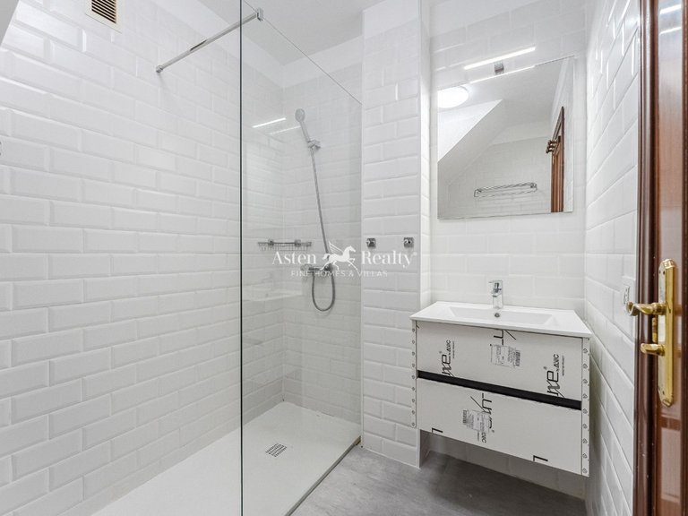 Penthouse for Sale in Palm-mar, Tenerife 10