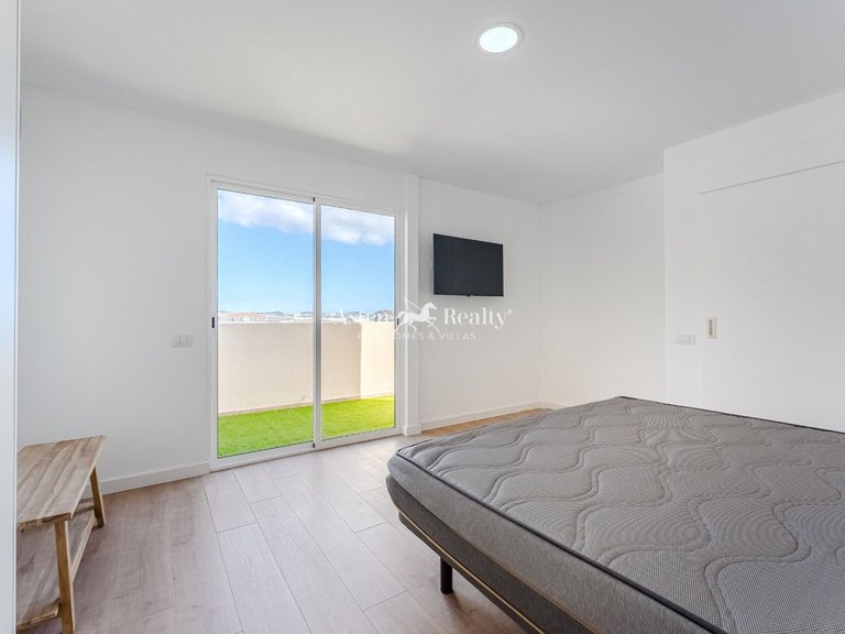 Penthouse for Sale in Palm-mar, Tenerife 12