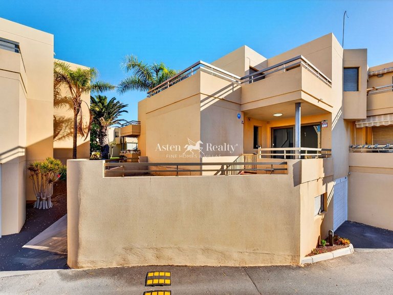 Town House for Sale in El Medano, Tenerife 25