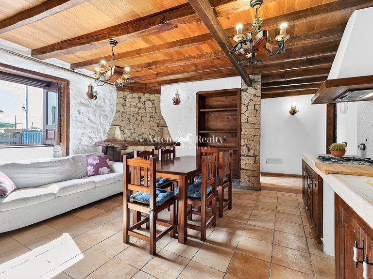 Villa for Sale in Adeje, Tenerife 2