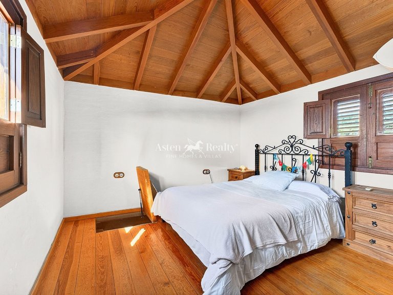 Villa for Sale in Adeje, Tenerife 11