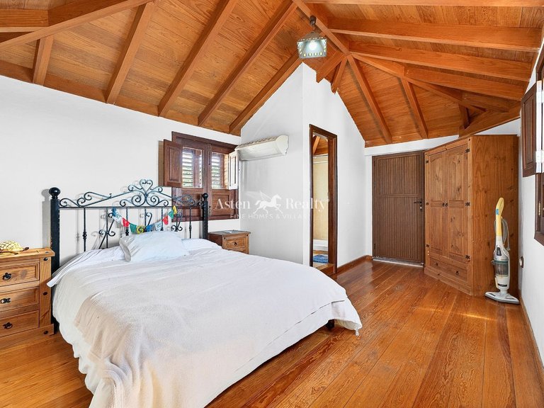 Villa for Sale in Adeje, Tenerife 12