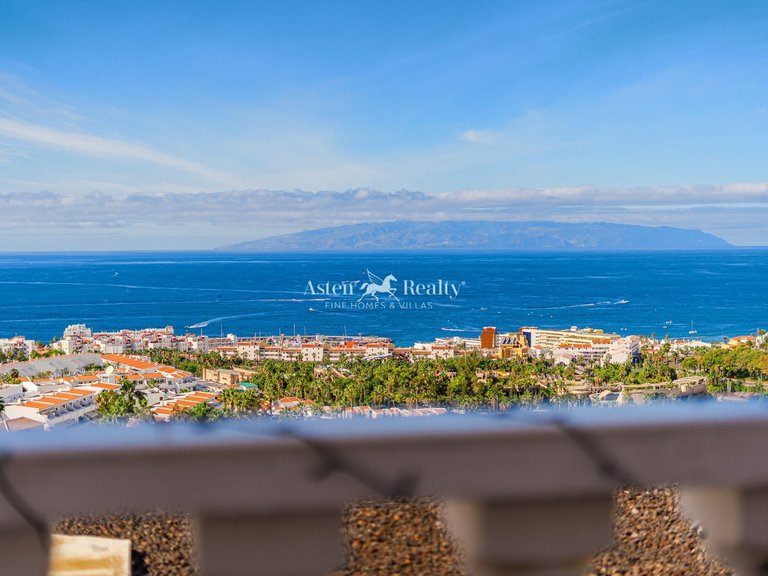 Town House for Sale in San Eugenio Alto, Tenerife 5
