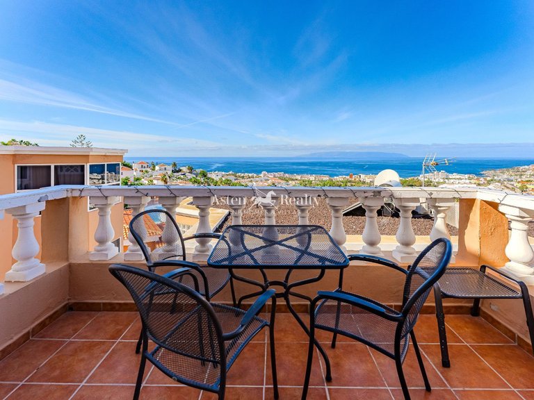 Town House for Sale in San Eugenio Alto, Tenerife 6