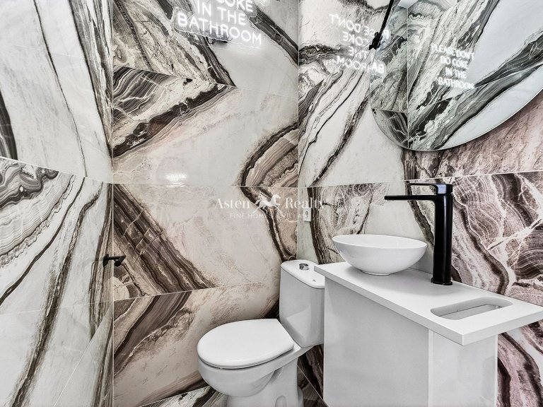 Town House for Sale in San Eugenio Alto, Tenerife 8