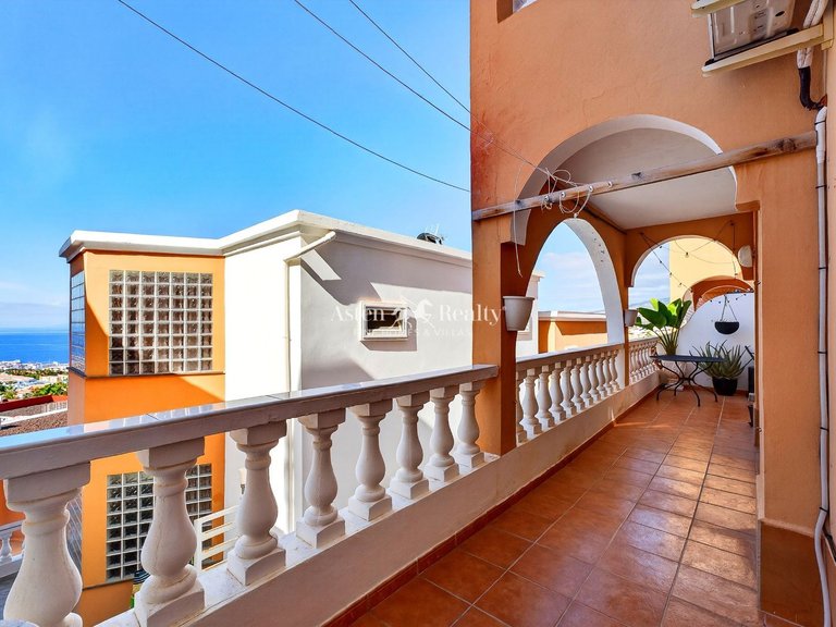 Town House for Sale in San Eugenio Alto, Tenerife 15
