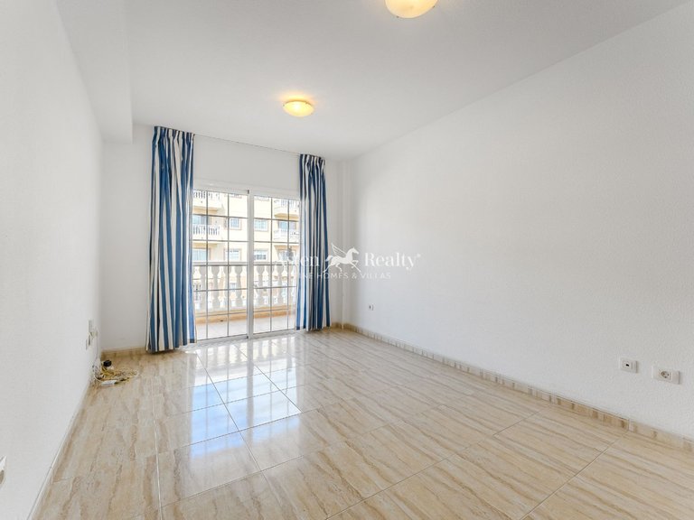 Penthouse for Sale in Palm-mar, Tenerife 3