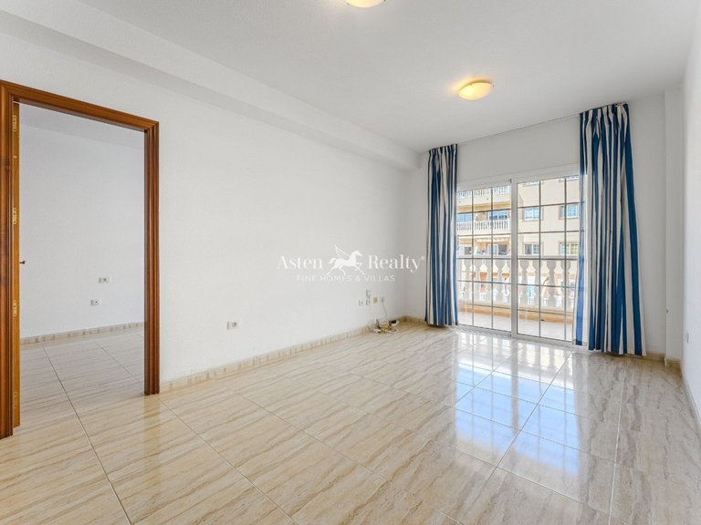 Penthouse for Sale in Palm-mar, Tenerife 4