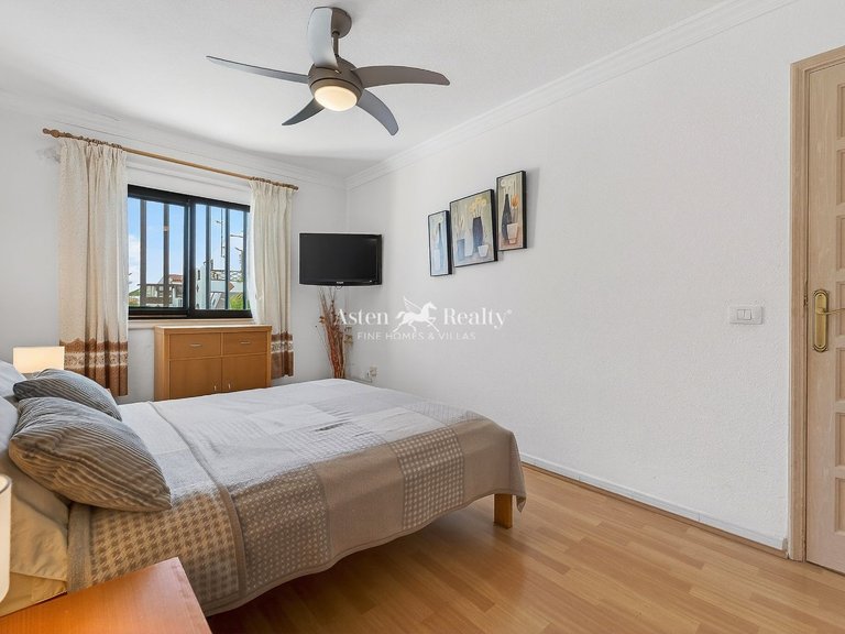 Apartment for Sale in Costa Del Silencio, Tenerife 6