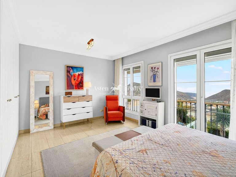 Town House for Sale in Chayofa, Tenerife 22