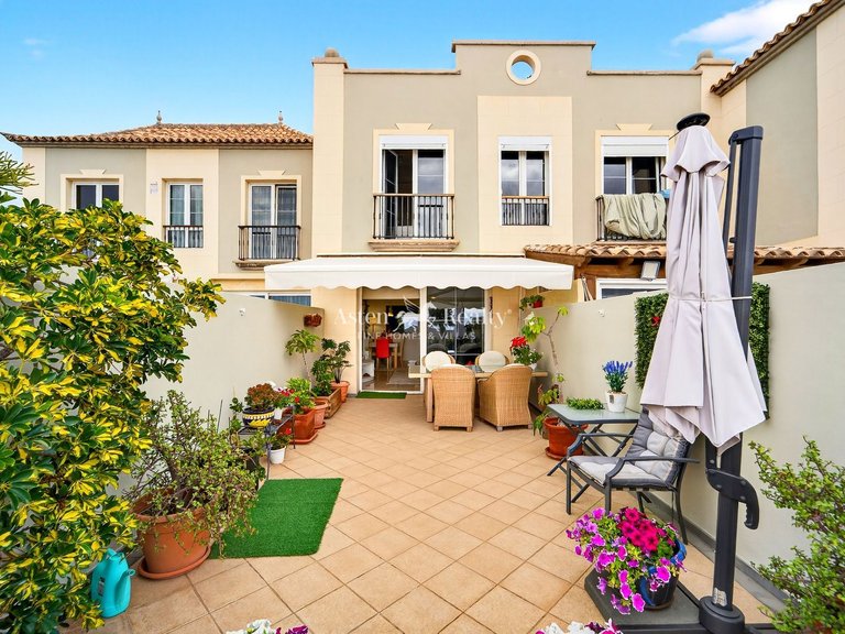 Town House for Sale in Chayofa, Tenerife 1