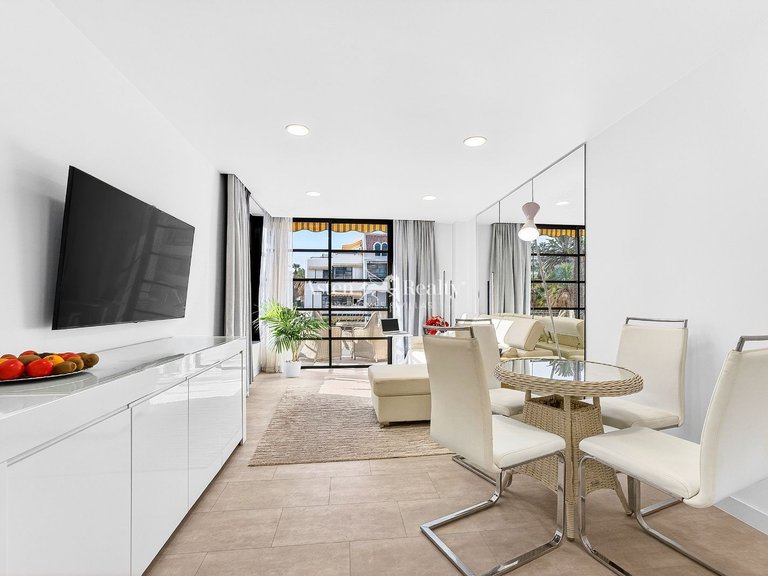 Apartment for Sale in Playa De Las Américas, Tenerife 6