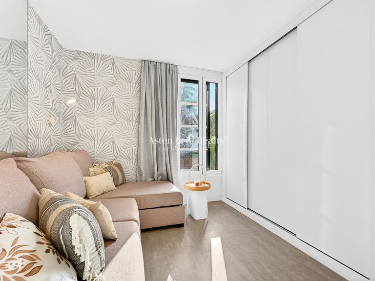 Apartment for Sale in Playa De Las Américas, Tenerife 11