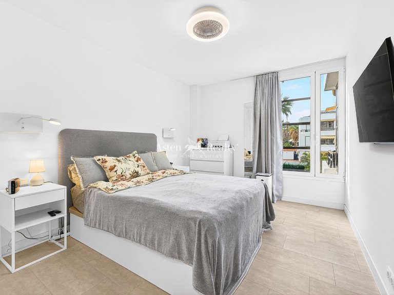 Apartment for Sale in Playa De Las Américas, Tenerife 13