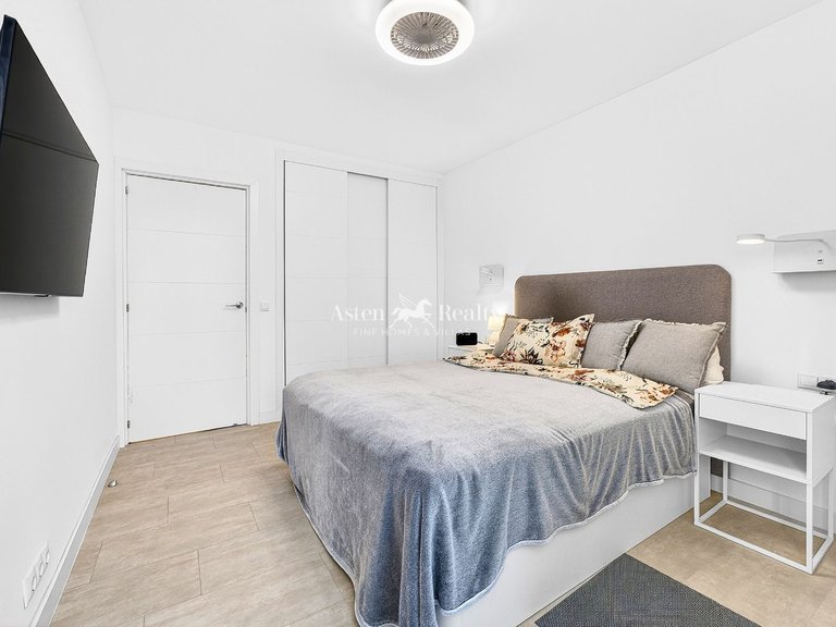 Apartment for Sale in Playa De Las Américas, Tenerife 14