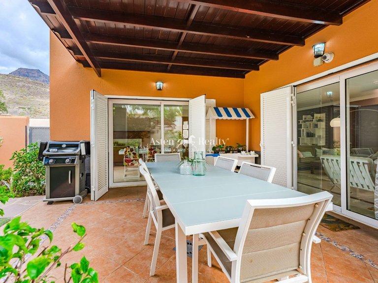 Villa for Sale in Torviscas Alto, Tenerife 7