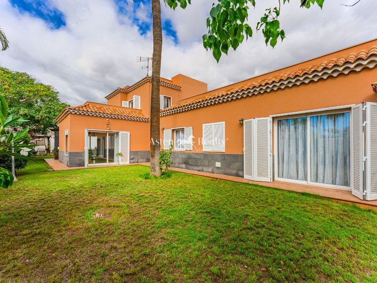Villa for Sale in Torviscas Alto, Tenerife 4