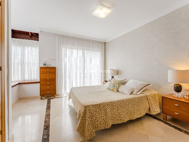 Villa for Sale in Torviscas Alto, Tenerife 25