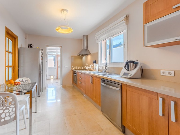 Villa for Sale in Torviscas Alto, Tenerife 18