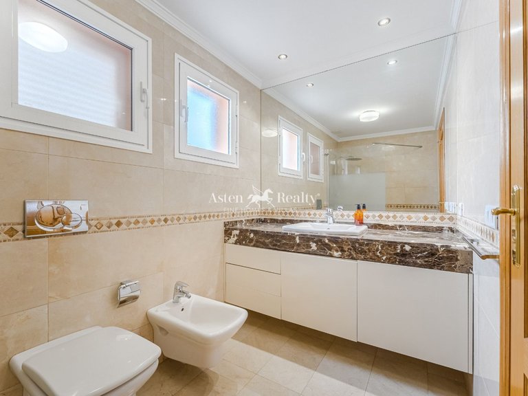 Villa for Sale in Torviscas Alto, Tenerife 37