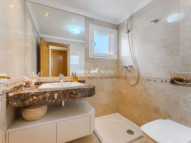 Villa for Sale in Torviscas Alto, Tenerife 38