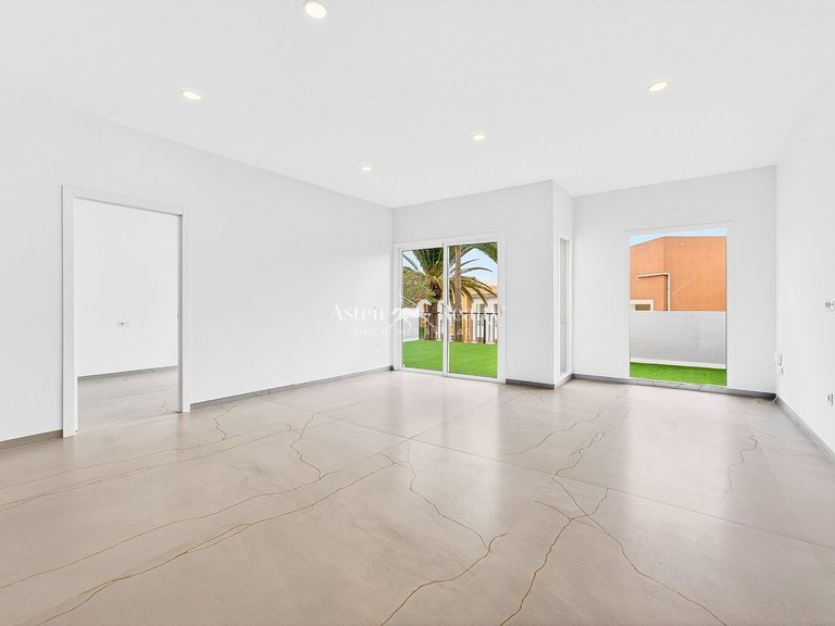 Apartment for Sale in Callao Salvaje, Tenerife 5